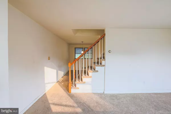 Baltimore, MD 21206,4304 ROBERTON AVE