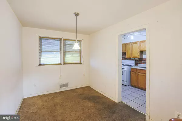 Baltimore, MD 21206,4304 ROBERTON AVE