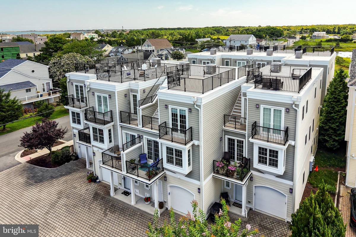 Lewes, DE 19958,402 MASSACHUSETTS AVE #6