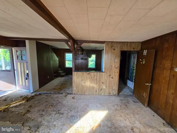 West Deptford, NJ 08086,1678 MILLER AVE