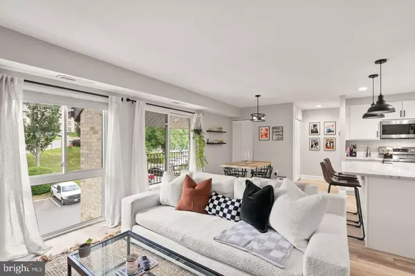 Alexandria, VA 22304,6137 EDSALL RD #L