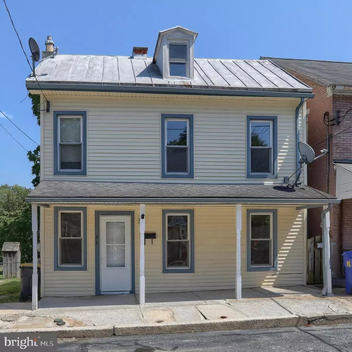 Womelsdorf, PA 19567,31 S FRONT ST