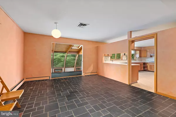 Monroe Township, NJ 08831,26 BENTLEY RD