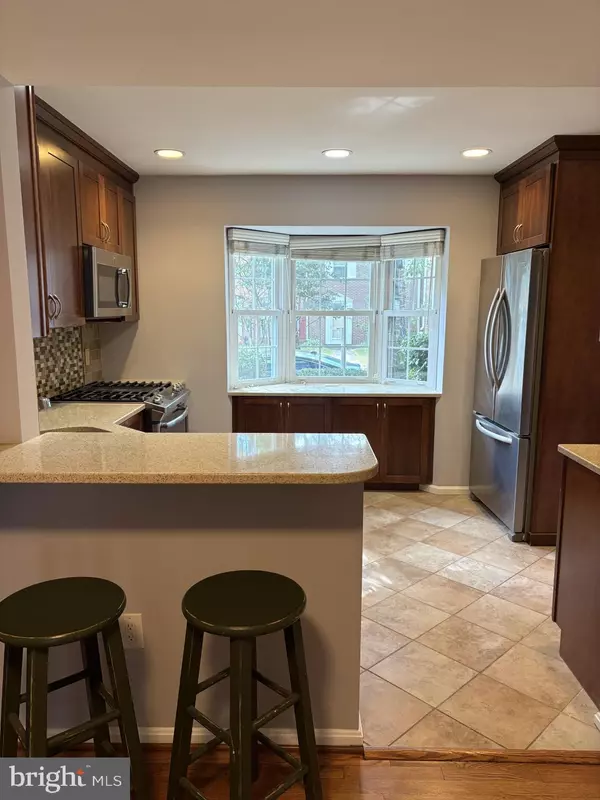 Alexandria, VA 22310,6447 GILDAR ST