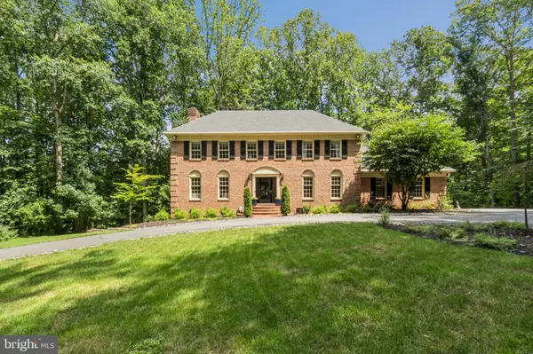 5504 W RIDGE VIEW DR, Fairfax, VA 22030