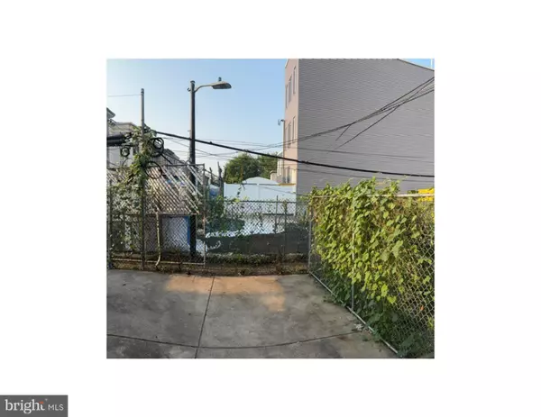 Philadelphia, PA 19133,709 W HUNTINGDON ST