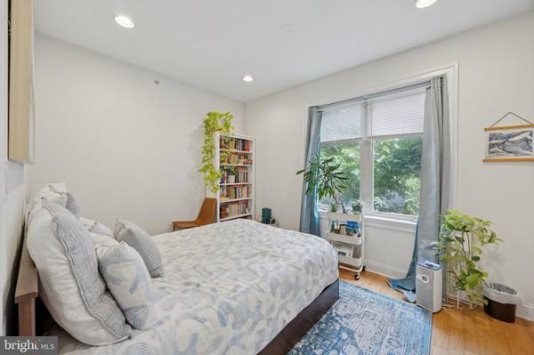 Philadelphia, PA 19130,923 N 19TH ST