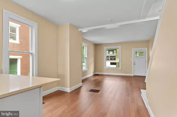 Camp Hill, PA 17011,103 N 26TH ST