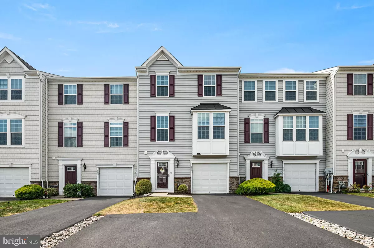 Gilbertsville, PA 19525,109 TULIP LN