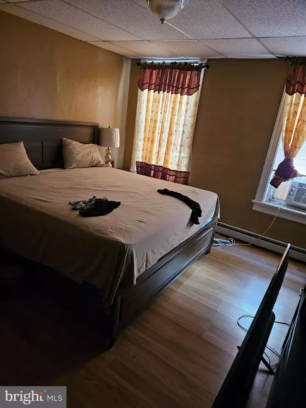 Trenton, NJ 08609,149 MONMOUTH ST