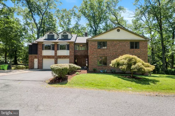 Annandale, VA 22003,3436 HOLLY RD