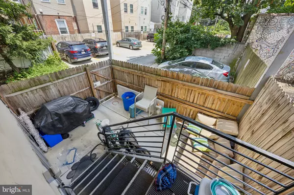 Philadelphia, PA 19130,925 N 20TH