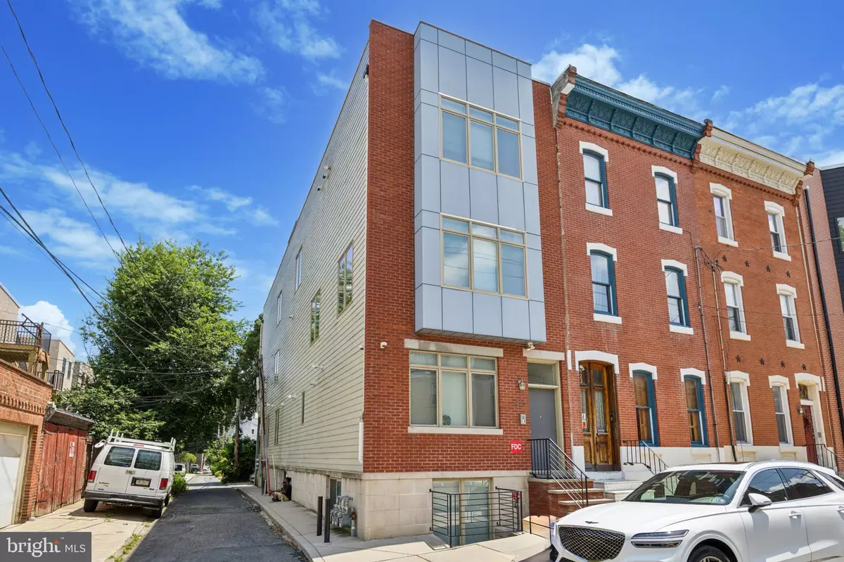 Philadelphia, PA 19130,925 N 20TH