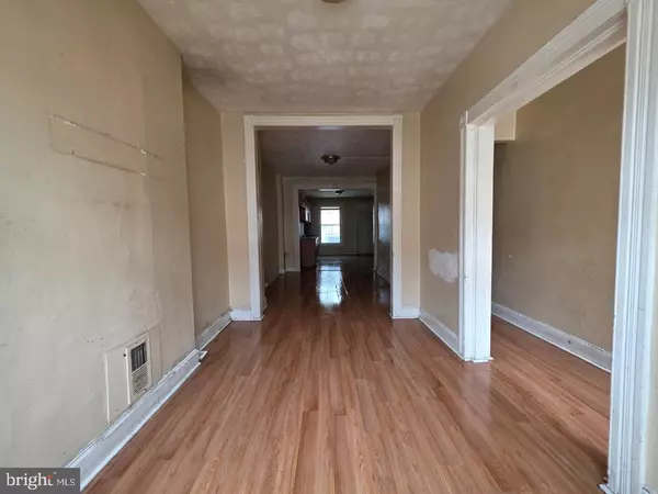 Baltimore, MD 21213,2612 E PRESTON ST