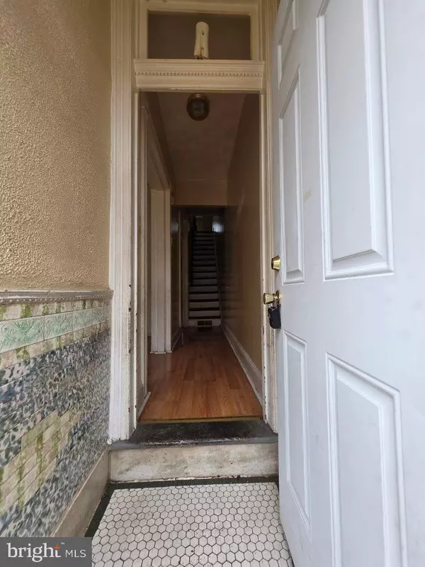 Baltimore, MD 21213,2612 E PRESTON ST