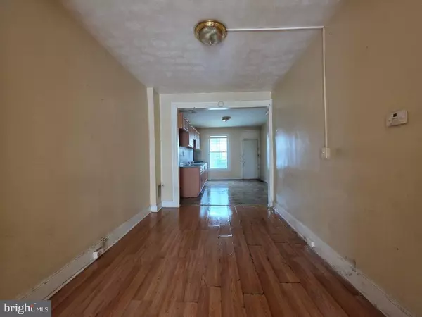 Baltimore, MD 21213,2612 E PRESTON ST