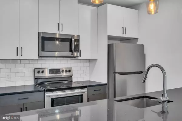 Philadelphia, PA 19122,330 CECIL B MOORE AVE #105