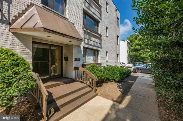 Washington, DC 20007,3819 DAVIS PL NW #4