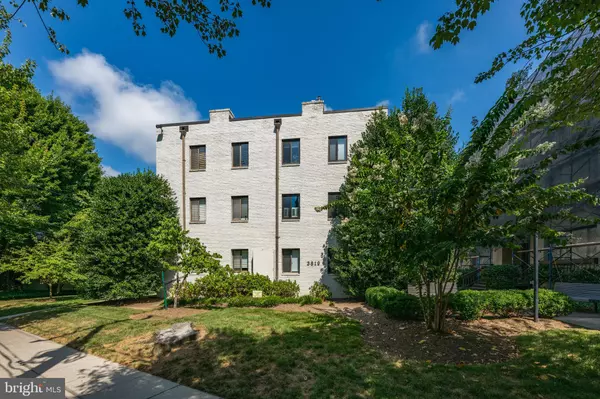 3819 DAVIS PL NW #4, Washington, DC 20007