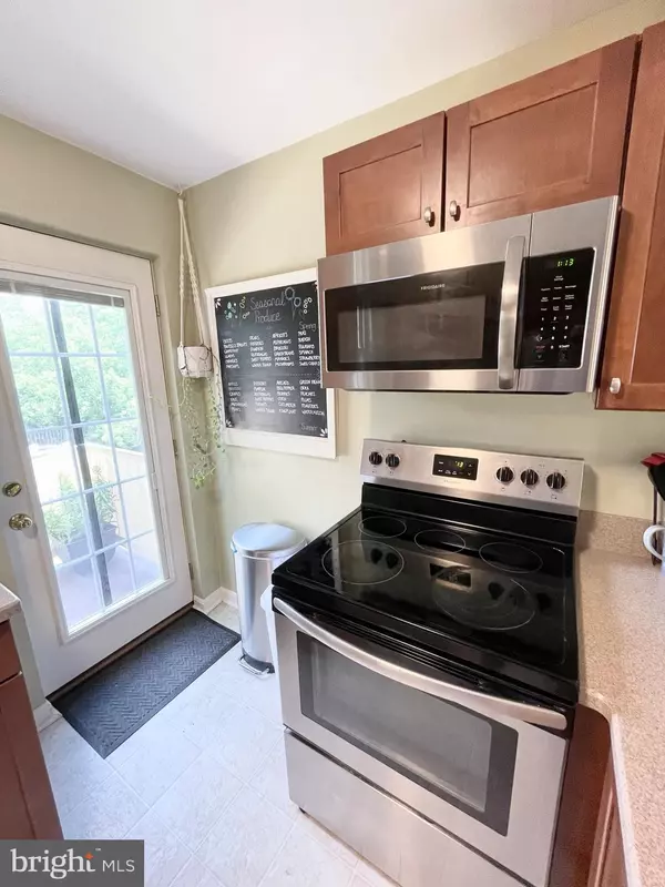 Alexandria, VA 22314,1409 E ABINGDON DR #3