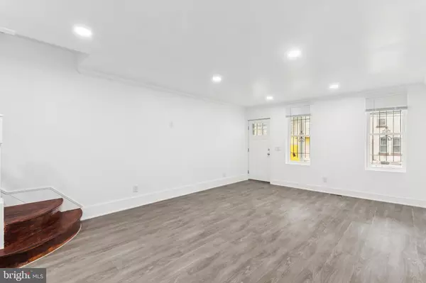 Philadelphia, PA 19104,807 N 42ND ST