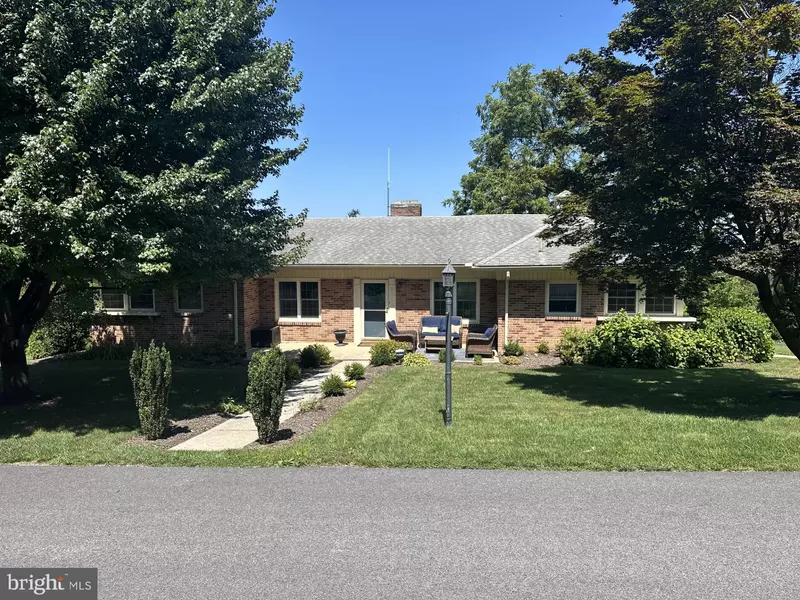 1330 HILLCROFT LN, York, PA 17403