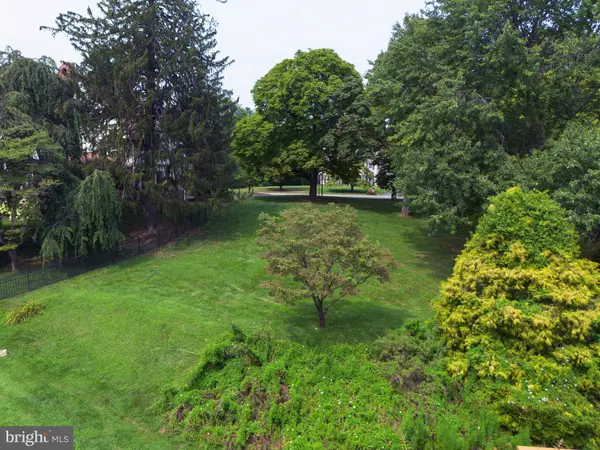 Villanova, PA 19085,526 N SPRING MILL RD