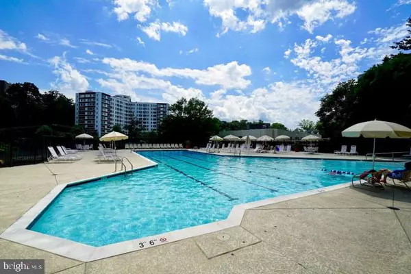 Arlington, VA 22209,1600 N OAK ST #212