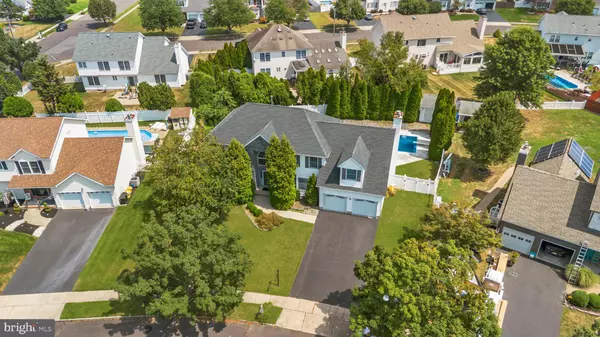 18 LEA DR, Hamilton, NJ 08690