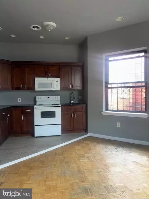Philadelphia, PA 19104,4254 PARKSIDE AVE #3R