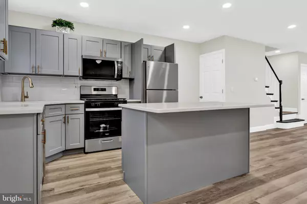 Camden, NJ 08105,355 S 27TH ST