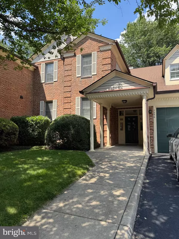 7256 GLEN HOLLOW CT #4, Annandale, VA 22003
