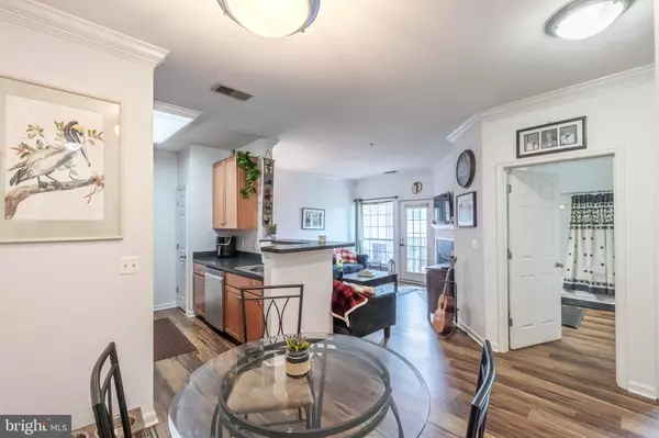 Alexandria, VA 22304,4860 EISENHOWER AVE #482