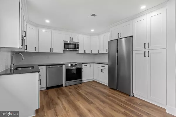 Levittown, PA 19054,31 PLEASANT LN