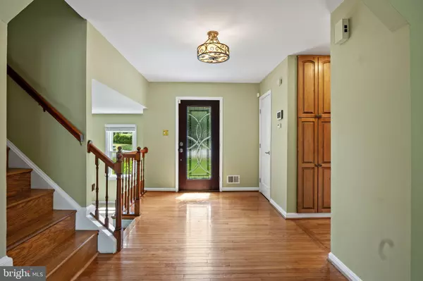 Fairfax, VA 22030,5265 OFALY RD