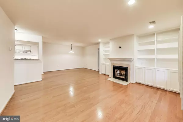Germantown, MD 20874,13063 SHADYSIDE LN #11-182