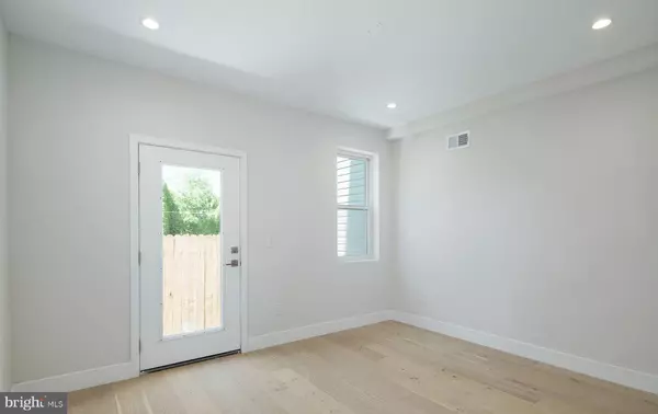 Philadelphia, PA 19122,1620 GERMANTOWN AVE #A