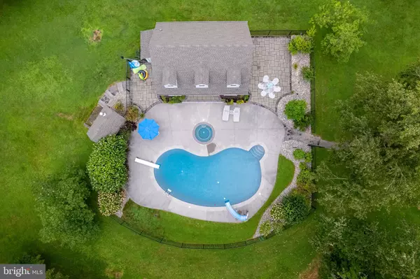 Quakertown, PA 18951,1627 E SAW MILL RD