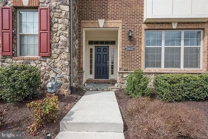 Ashburn, VA 20148,22635 NORWALK SQ