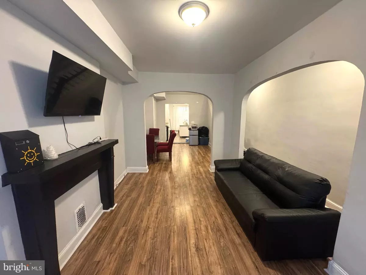 Baltimore, MD 21213,2039 SINCLAIR LN