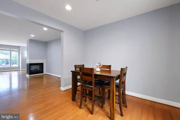 Laurel, MD 20723,9850 SOLAR CRSE