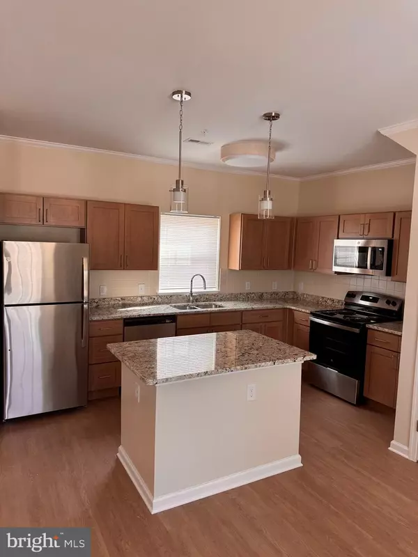 Cambridge, MD 21613,638 DOUGLAS ST