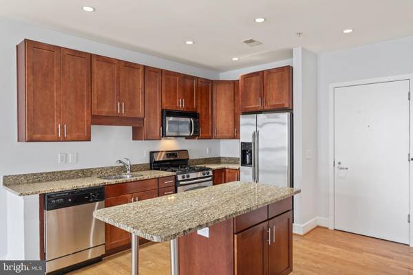 1800 WILSON BLVD #305, Arlington, VA 22209
