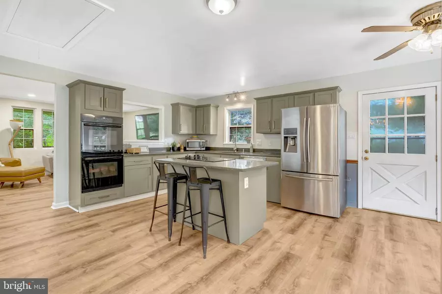 11901 SHIRLEY AVE, Manassas, VA 20112