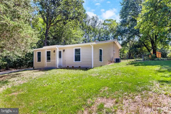 1035 LAKEVIEW DR, Stafford, VA 22556