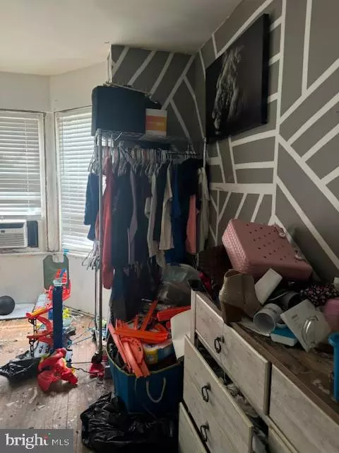 Philadelphia, PA 19142,6309 BUIST AVE