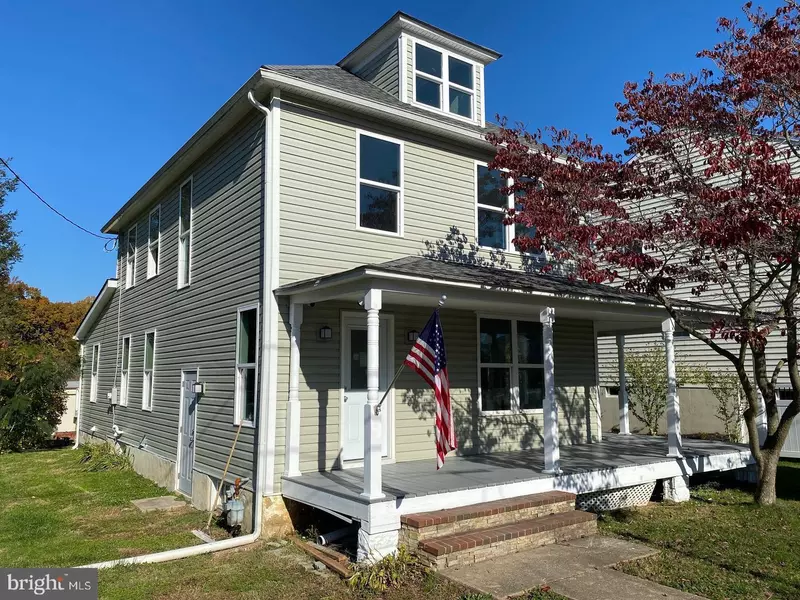 2605 MAPLE AVE, Wilmington, DE 19808