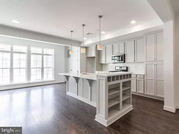 Lancaster, PA 17601,318 MAYER PL