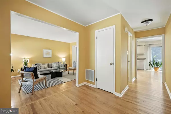 Silver Spring, MD 20901,123 SNOWY OWL DR