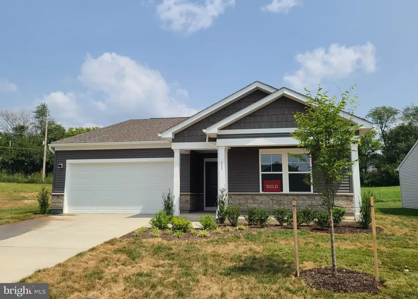11 HOLLY RD, Charles Town, WV 25414